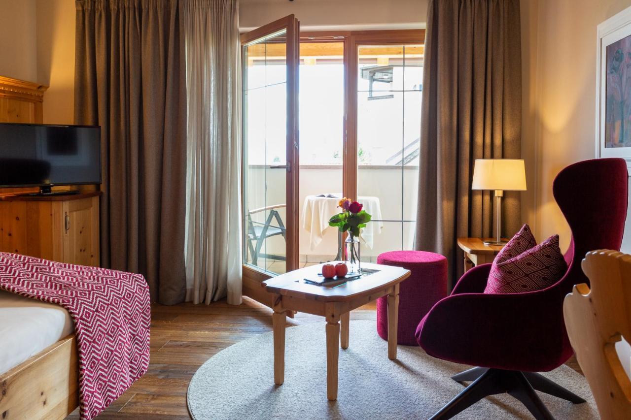 Romantik Hotel Oberwirt Marlengo Esterno foto