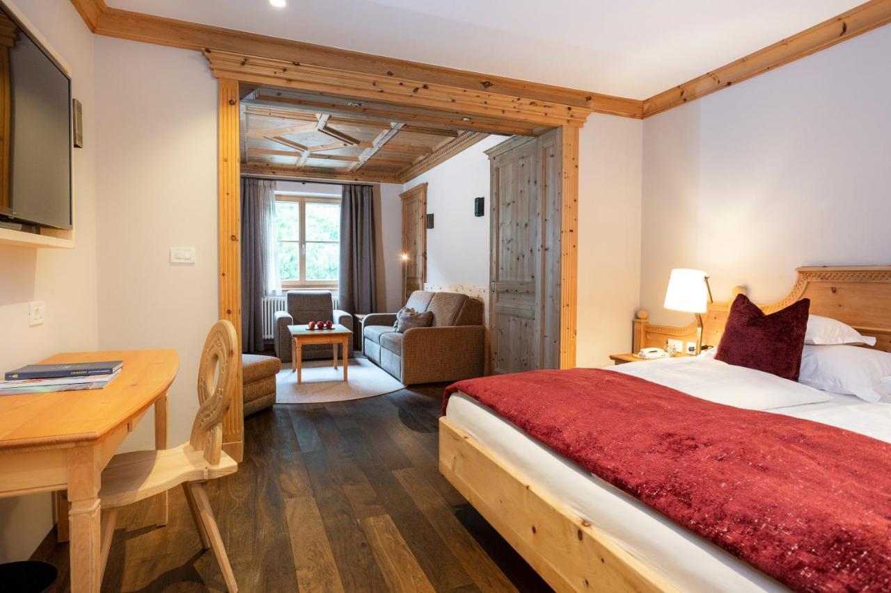 Romantik Hotel Oberwirt Marlengo Esterno foto